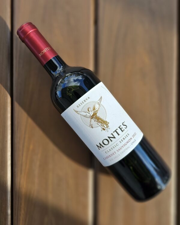 Vinho Montes Classic Series Cabernet Sauvignon 750m